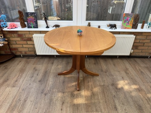 Vintage nathan teak round - round, to